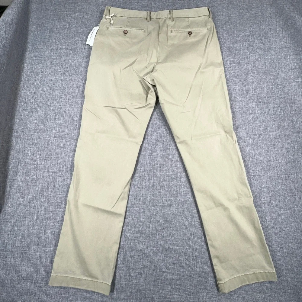Tommy Bahama Boracay Flat Front Chino Pants Mens 32x30 Khaki Vintage Fit NEW